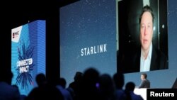 SpaceX執行長馬斯克（Elon Musk） 在西班牙巴塞隆納舉行的世界行動通訊大會上致詞。（2021年6月29日）