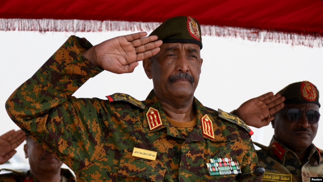 Mkuu wa jeshi la Sudan Abdel Fattah al-Burhan akiwa Port Sudan August 27, 2023. Picha na REUTERS/Ibrahim Mohammed Ishak