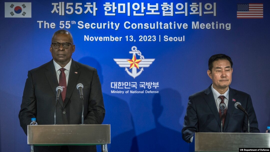 로이드 오스틴 미국 국방장관과 신원식 한국 국방장관이 13일 서울에서 제55차 미한안보협의회의(SCM)를 갖고 공동 기자회견을 했다.