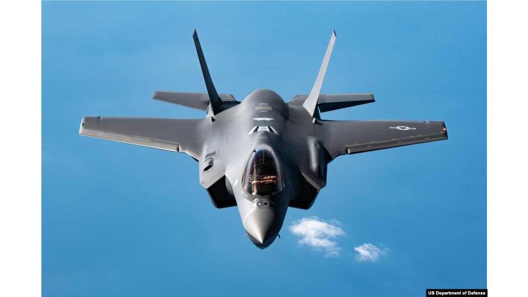 미 공군의 F-35 스텔스 전투기.