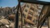 Turquía: Nuevo sismo derriba construcciones; hay 1 muerto