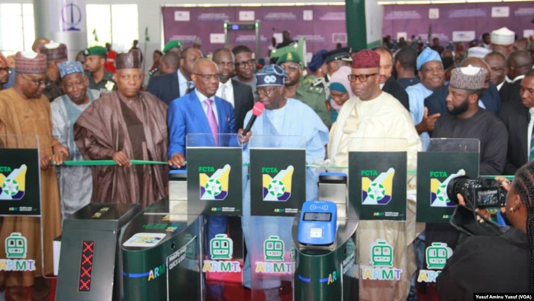 Lokacin Da Tinubu Ya Kaddamar Da Fara Ayyukan Layin Jirgin Kasa Na Abuja
