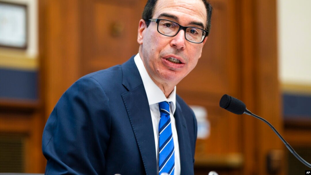 ARCHIVO: El secretario del Tesoro Steven Mnuchin testifica ante una audiencia de la Comisión de Servicios Financieros de la Cámara de Representantes en el Capitolio en Washington, el 2 de diciembre de 2020.