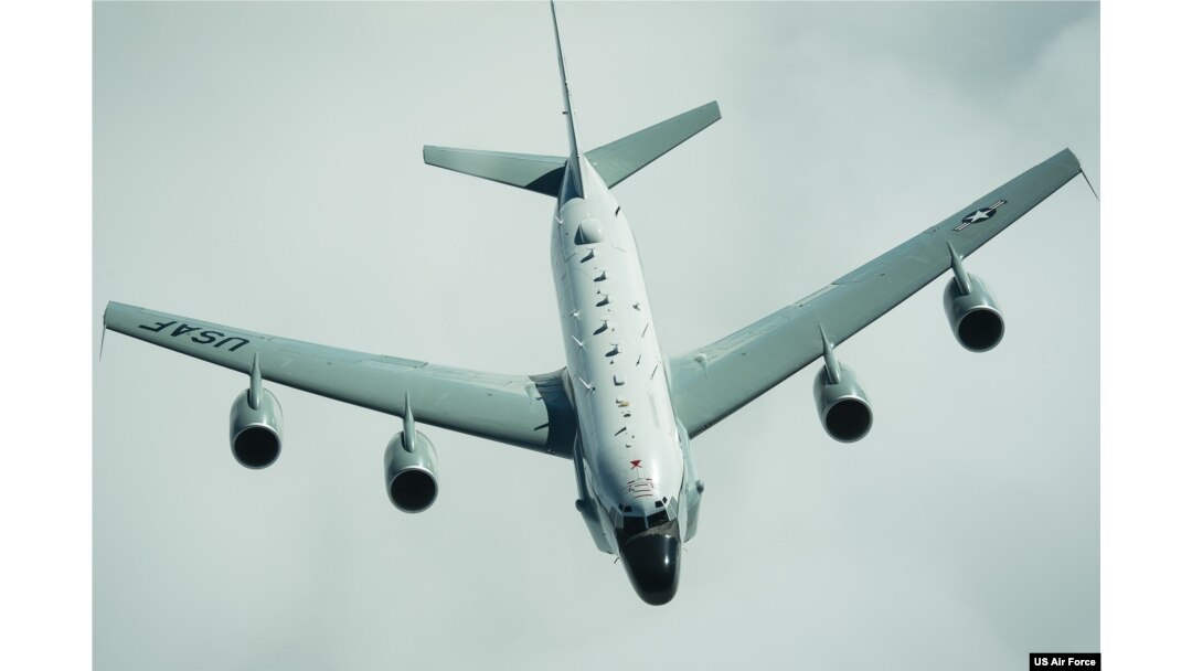 미 공군의 RC-135V ‘리벳조인트’ 정찰기