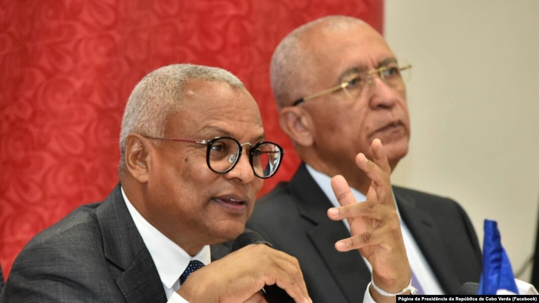 Presidente de Cabo Verde, José Maria Neves, (esq) e Ministro dos Negócios Estrangeiros, Rui Soares, (dir), Bissau, 22 Outubro 2022