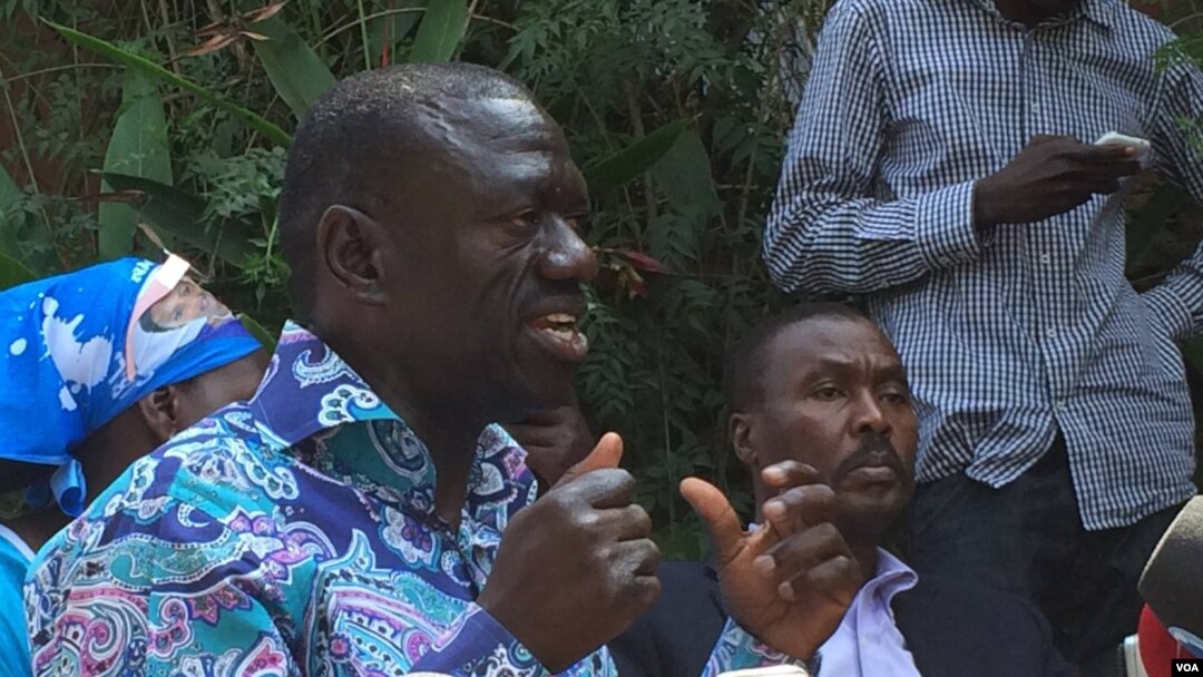 Dr. Kizza Besigye akizungumza na waandishi habari