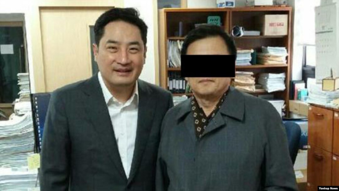 지난 2일 강용석 변호사가 연합뉴스와 통화에서 북한 김정은 국방위원회 제1위원장의 이모 고영숙 부부를 대리해 탈북자 3명을 상대로 명예훼손 소송을 국내 법원에 낸다고 밝혔다. 오른쪽이 고영숙의 남편인 리강 씨.