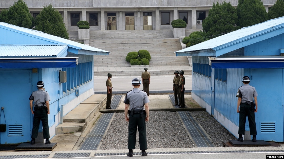 비무장지대(DMZ)내 판문점의 모습. 