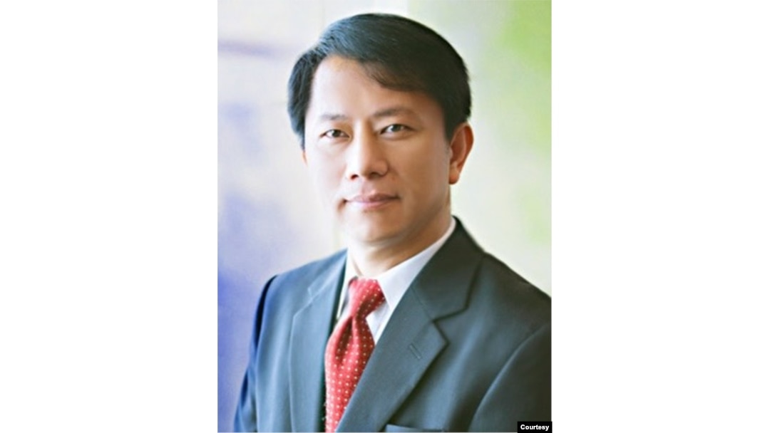美國南卡大學艾肯商學院講座教授謝田