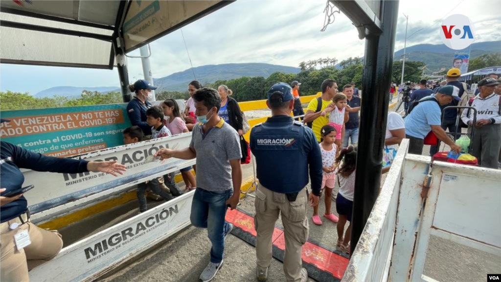 El 26 de septiembre los dos países restablecieron las relaciones diplomáticas y comerciales luego de siete años de ruptura.