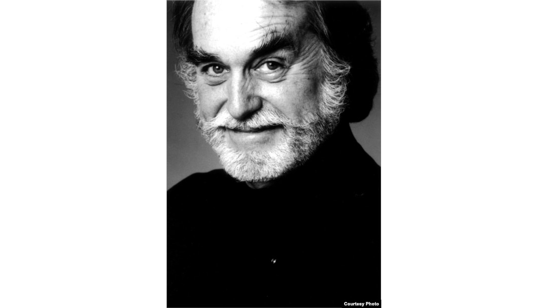루이스 넬슨 작가. 사진 = Louis Nelson © Reven Wurman.