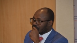 .Rafael Marques acusa presidente do BAI de posse ilegal de acções - 1:20