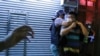港警繼續拘捕主要社運人士 港澳辦不回應啟用緊急法提問 