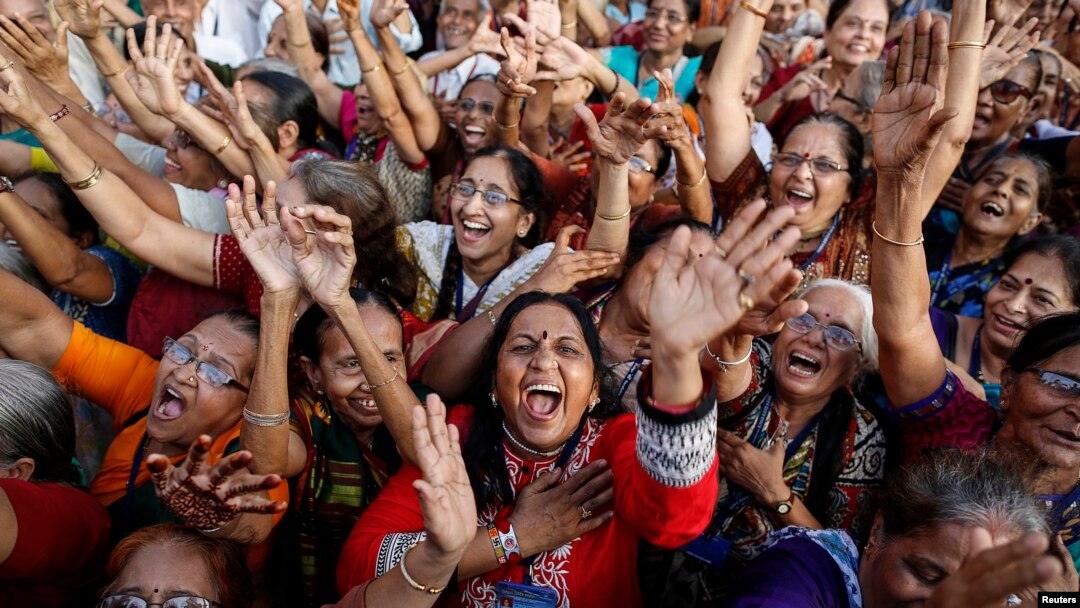 Members of a laughter club participate in a laughing exercise in Mumbai, India, May 2014. Don't tell them that India ranks quite low on the United Nations' happiness survey. 