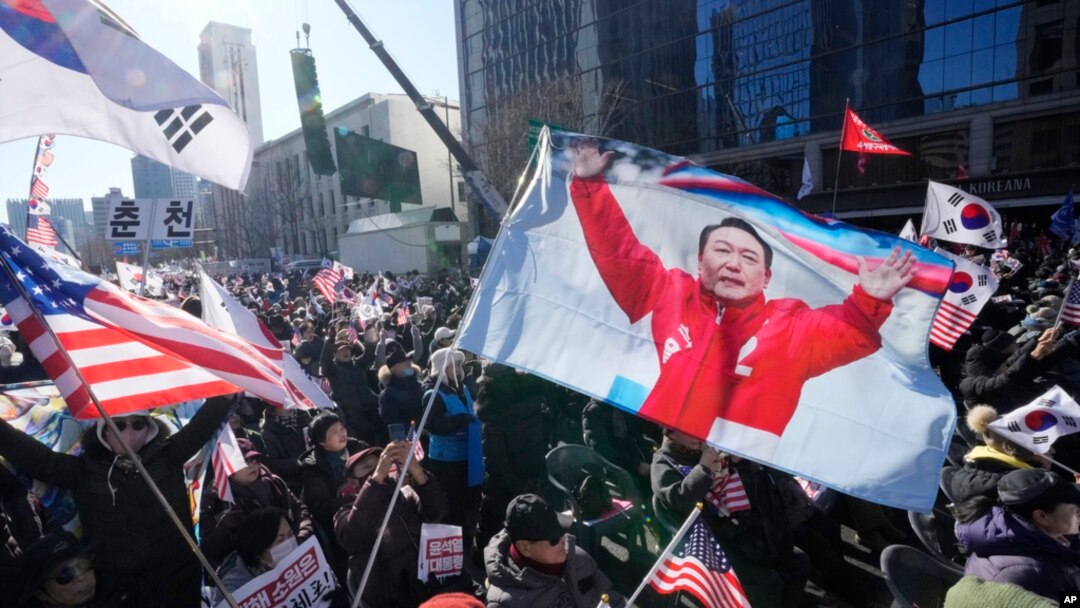 Supporters of impeached South Korean President Yoon Suk Yeol stage a rally against his impeachment in Seoul, South Korea, Jan. 4, 2025. 