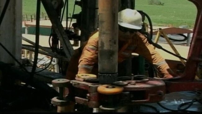 US Overtakes Saudi Arabia as World's Largest Oil Producer