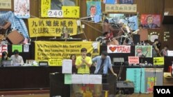 台灣抗議兩岸服貿協議學生持續佔據立法院議場