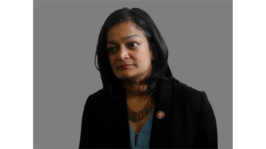 ARCHIVO - Pramila Jayapal, legisladora demócrata por el estado de Washington, en el noroccidente de EE. UU.