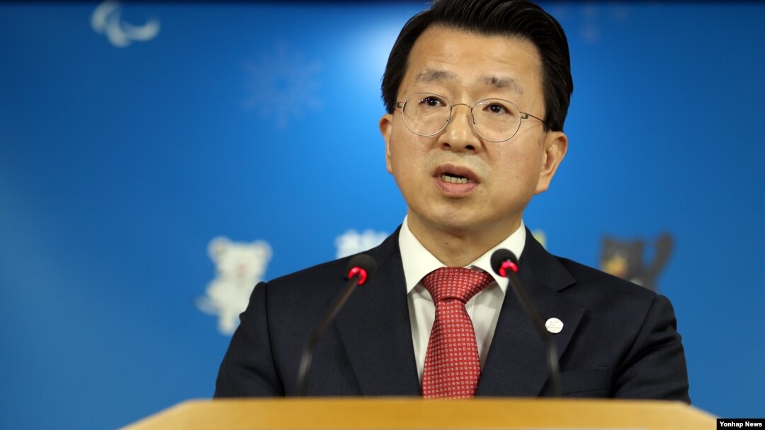 백태현 한국 통일부 대변인이 5일 오전 정부서울청사에서 열린 정례브리핑에서 북한의 오는 9일 고위급회담 제안 수락에 대해 발표하고 있다. 