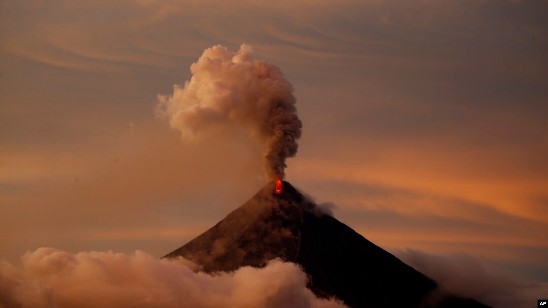 Philippines Mount Mayon Erupts