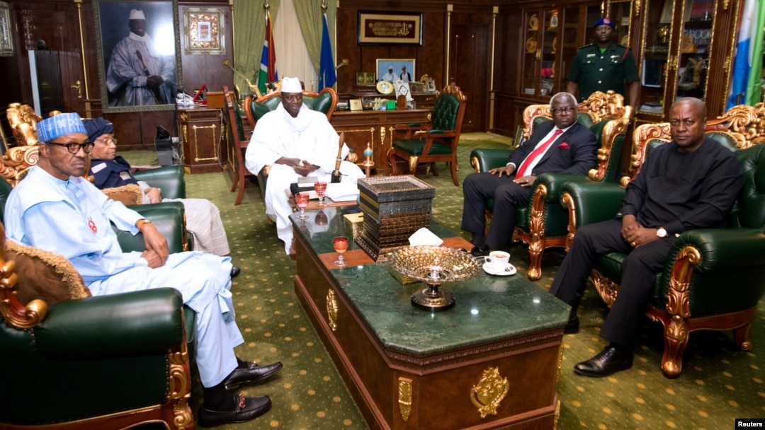 Gambian President Yahya Jammeh meets with with the West Africa head of delegation during the election crisis mediation at the presidential palace Banjul, Gambia, Dec. 13, 2016