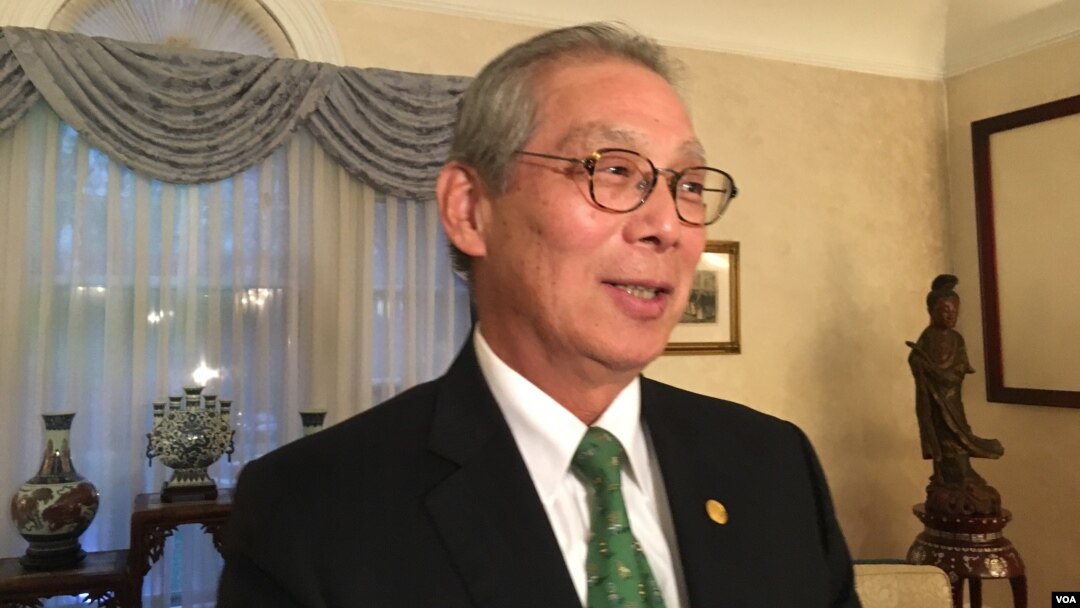 台灣駐美代表高碩泰2018年11月30日在雙橡園接受華文媒體採訪(美國之音鐘辰芳拍攝)