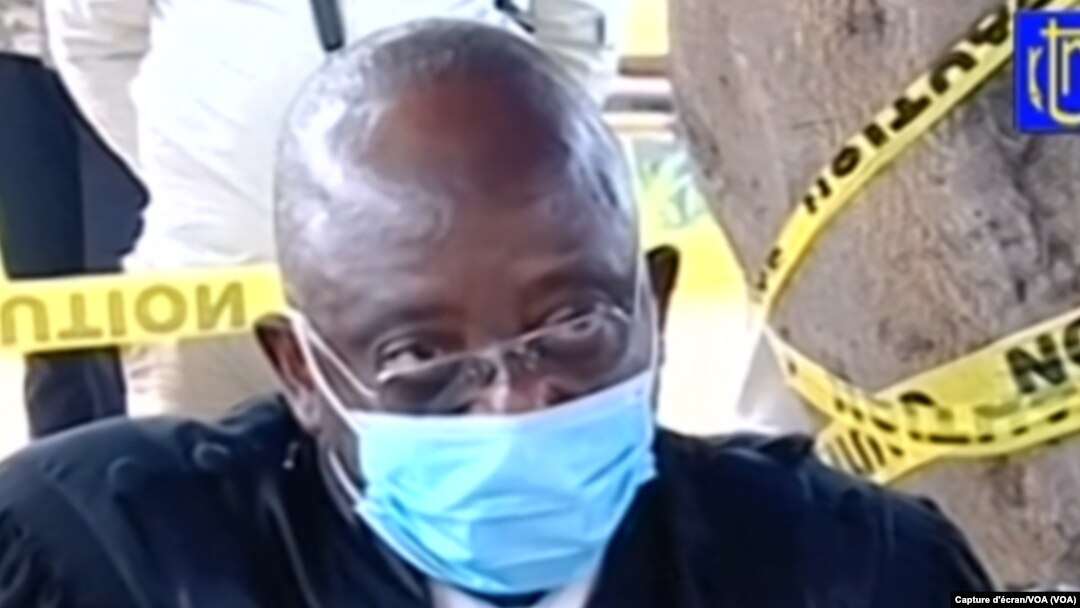 Zuzi Raphael Yanyi na bosamabisami ya Vital Kamerhe na boloko ya Makala (CPRK), Kinshasa, 11 mai 2020.