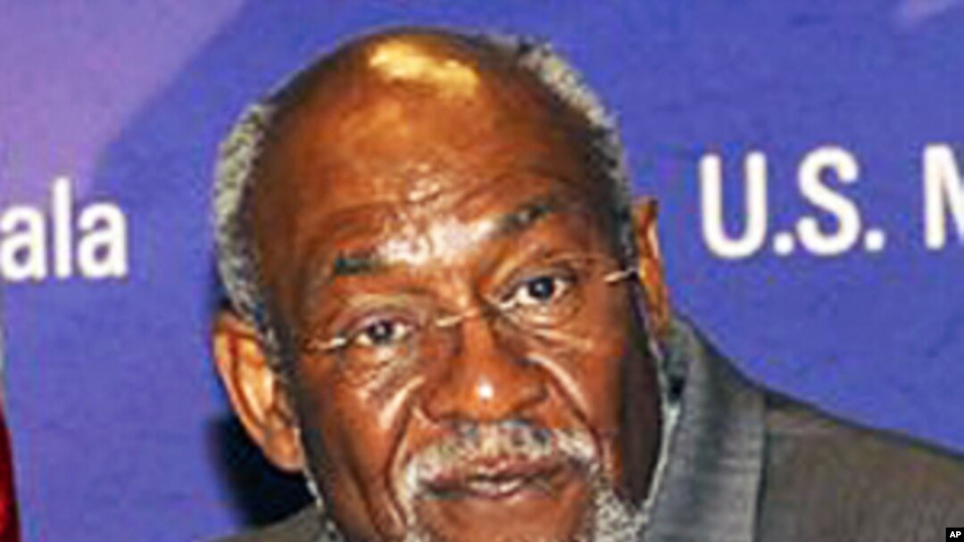 US Assistant Secretary of African Affairs Johnnie Carson (file photo – 27 Jul 2010)