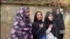 پښتونخوا کې کارپوهان وایي د پښتونخوا او بلوچستان تېرو حکومتونو په مورنۍ ژبه په تعلیم کې لازمه دلچسپي نه واخیسته