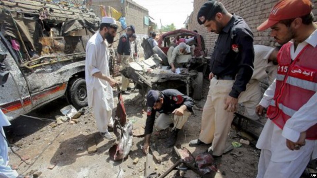 Pakistan'da Terörist Liderin Öldürülmesine Misilleme