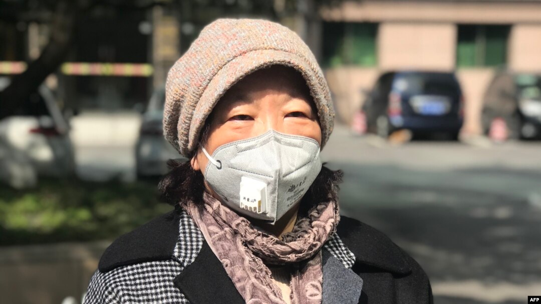 中國作家方方在武漢對媒體講話。（2020年2月22日）