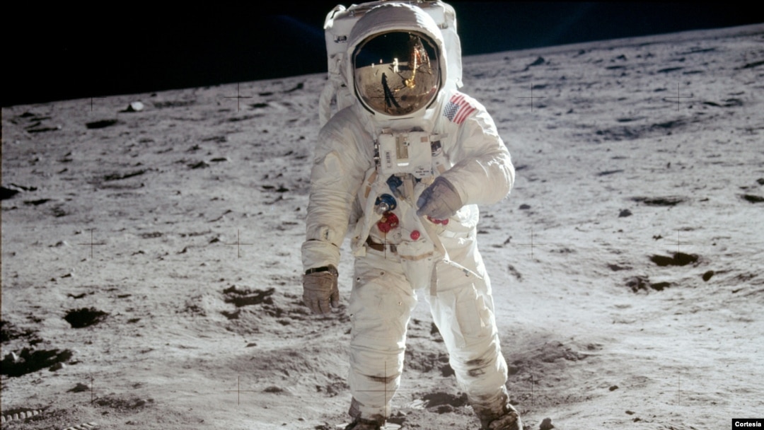 Astronaut Buzz Aldrin walks on the surface of the moon near the leg of the lunar module Eagle during the Apollo 11 extravehicular activity. (NASA photo)