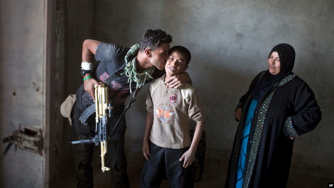 La participación de milicias chiíes desata recelos también en Estados Unidos, por la posibilidad de roces internos en el frente contra EI para liberar una ciudad suní como Mosul. Dichas milicias, sin embargo, ya explicaron que sus tropas no entrarían en la ciudad.
