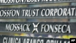 Los "Pandora Papers" son los últimos de una serie de filtraciones masivas de documentos financieros del ICIJ que comenzaron con LuxLeaks en 2014, y fueron seguidas por los Panama Papers, Paradise Papers y FinCen.