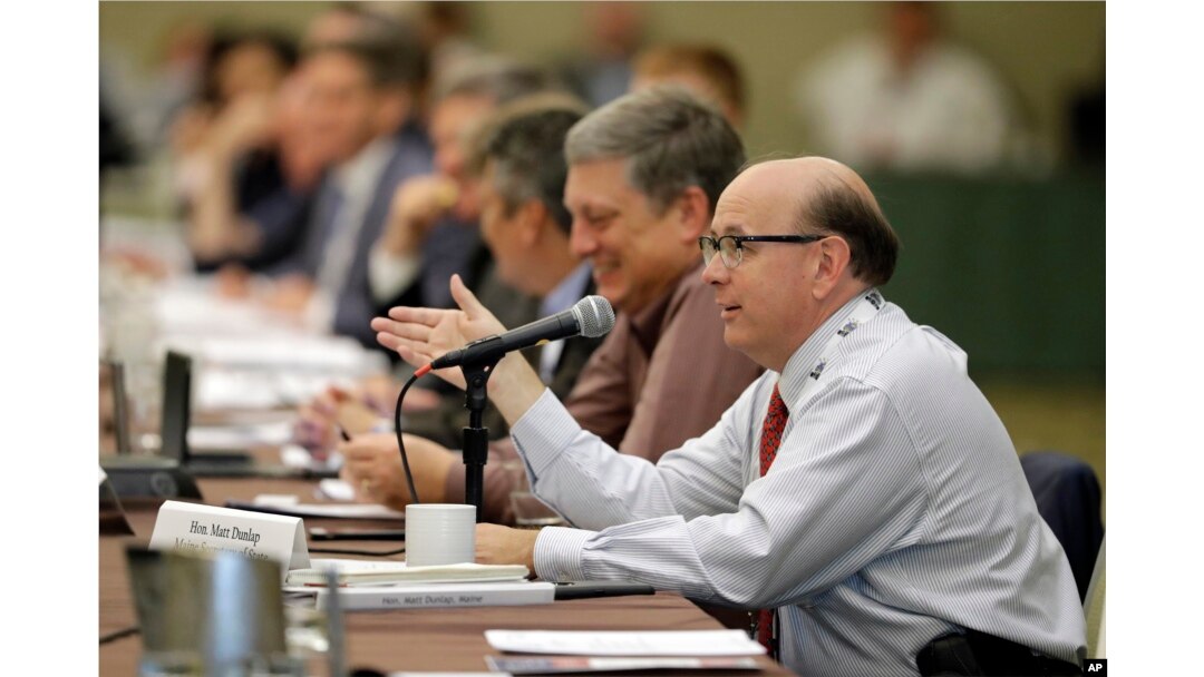 Maine Secretary of State Matt Dunlap speaks during a voter registration meeting at the National Association of Secretaries of State conference in Indianapolis, July 8, 2017.