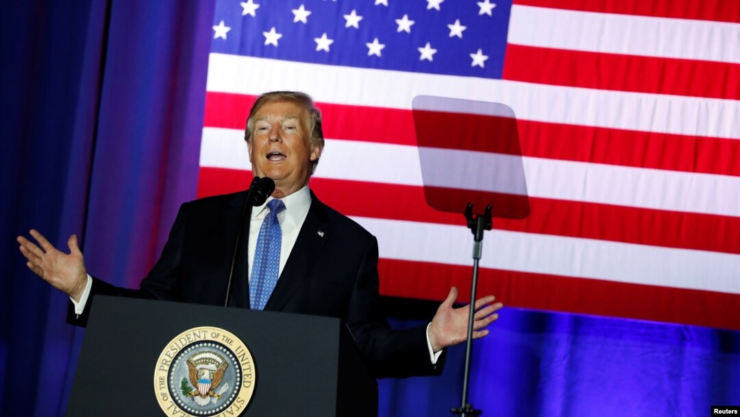 U.S. President Donald Trump delivers remarks at the state fairgrounds in Indianapolis, Indiana, Sept. 27, 2017. 