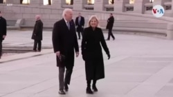 Biden visita el memorial de la Segunda Guerra Mundial en el 80 aniversario del ataque a Pearl Harbor