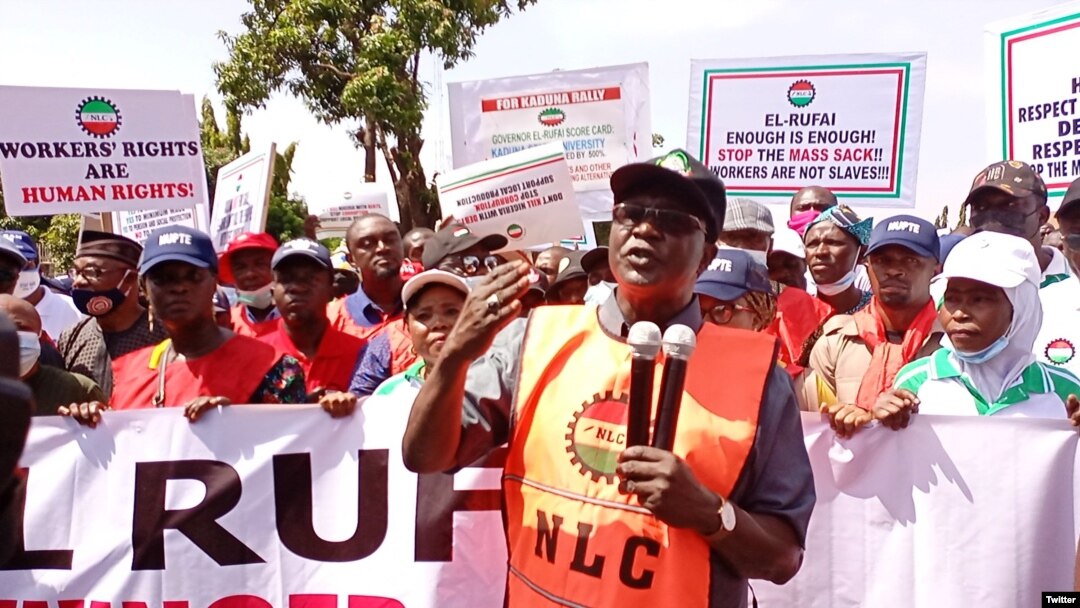 Shugaban kungiyar kwadagon Najeriya ta NLC, Ayuba Wabba yana jawabi a lokacin zanga-zangar da suka yi a Kaduna a bara (Twitter/NLC)