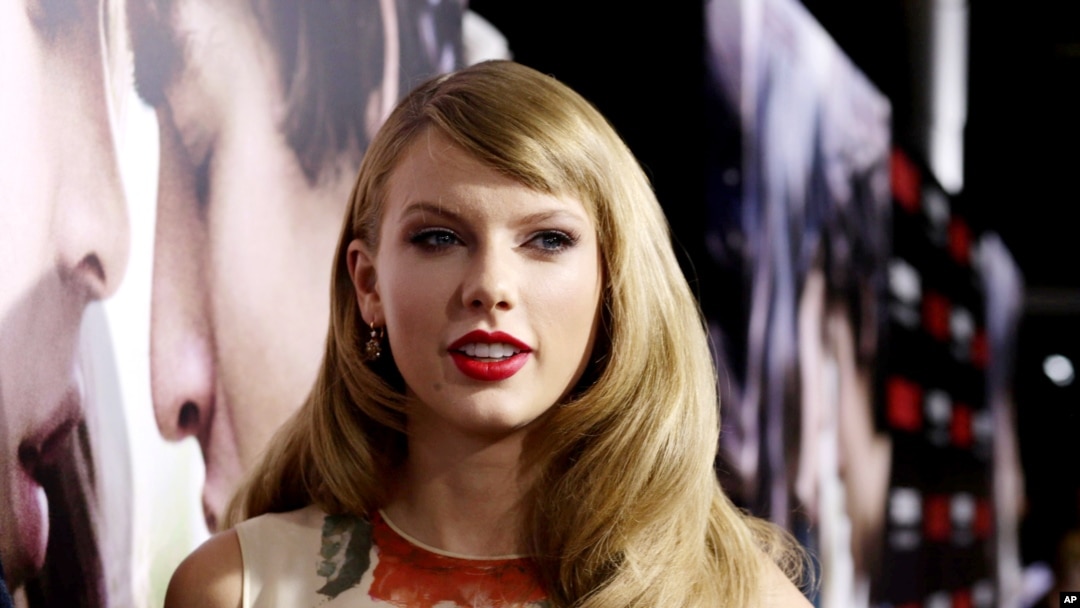 FILE - Taylor Swift