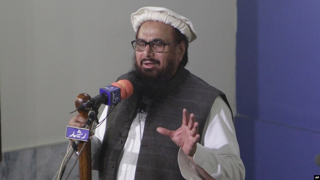 Hafiz Saeed, head of the Pakistani religious party, Jamaat-ud-Dawa, gives Friday sermon at a mosque in Lahore, Pakistan, Nov. 24, 2017.