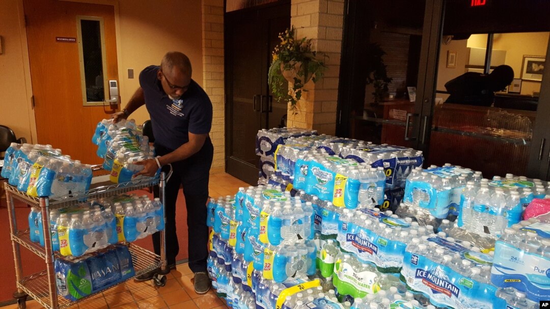 Water is donated to Flint, Michigan, for residents unable to drink water from their pipes.