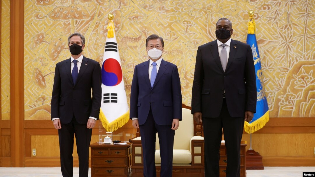 韓國總統文在寅2021年3月18日在首爾會見到訪的美國國務卿布林肯和國防部長奧斯汀（路透社）