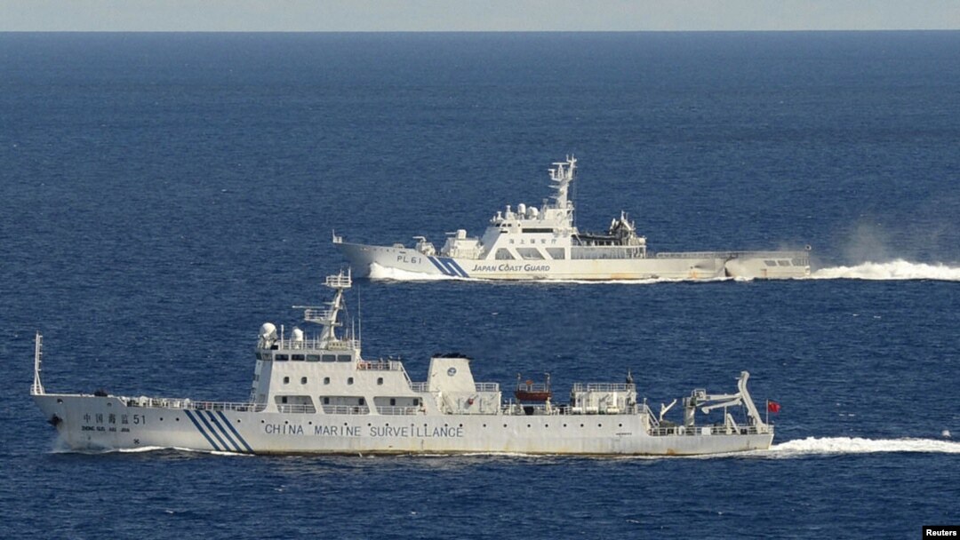 中國海監船於星期四在東海有爭議島嶼附近進行短時間巡航