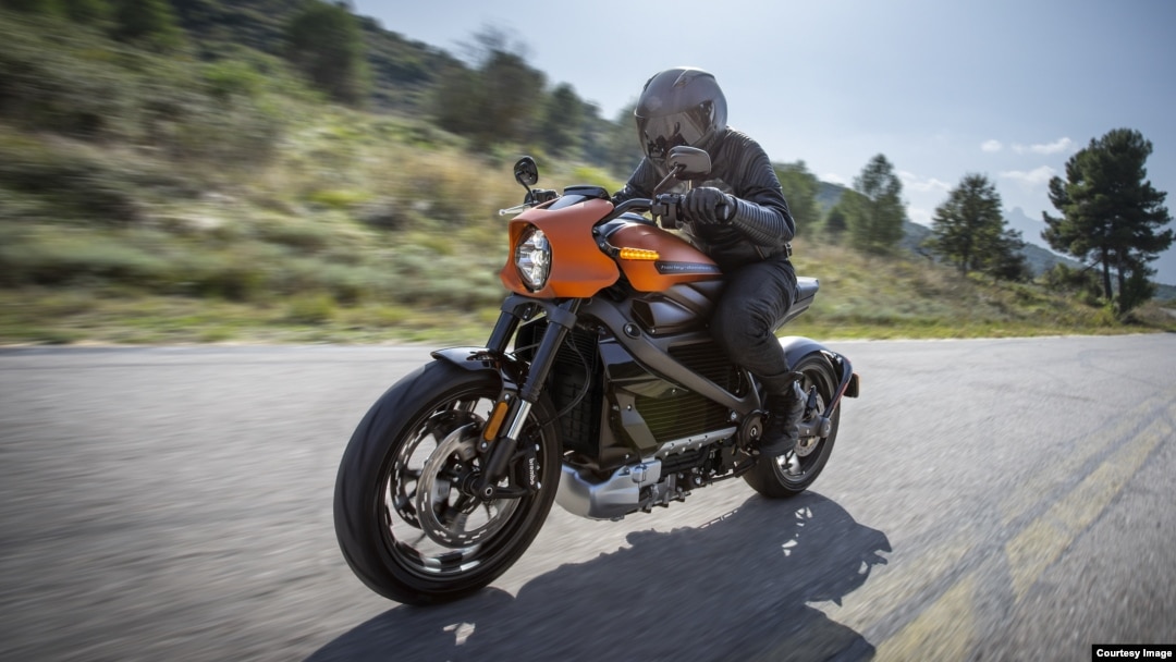 Harley-Davidson's new fully electric model LiveWire will be available through some dealerships in the United States and Europe beginning this fall. (Photo: Harley-Davidson)