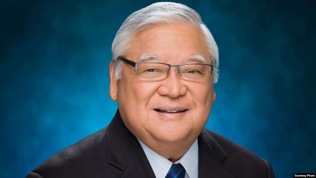 클라렌스 니시하라 하와이 주상원의원.