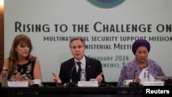 El secretario de Estado de Estados Unidos, Antony Blinken, la secretaria de Brasil para América Latina y el Caribe, Gisela Padovan (izq.), y la subsecretaria general de la ONU, Amina Mohammed, en una reunión sobre Haití, en Río de Janeiro, Brasil, el 22 de febrero de 2024.