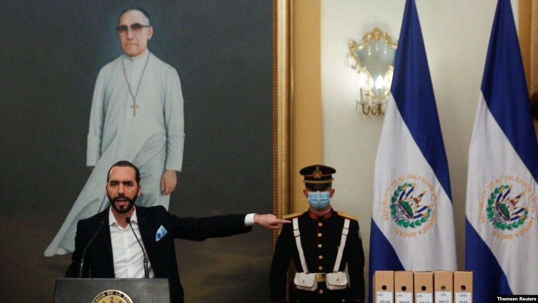 El presidente de El Salvador, Nayib Bukele, en conferencia de prensa el 24 de septiembre de 2020.