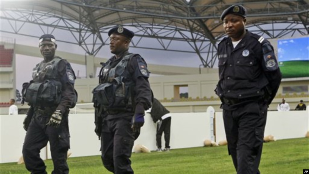 Polícia Impede Manifestação em Luanda