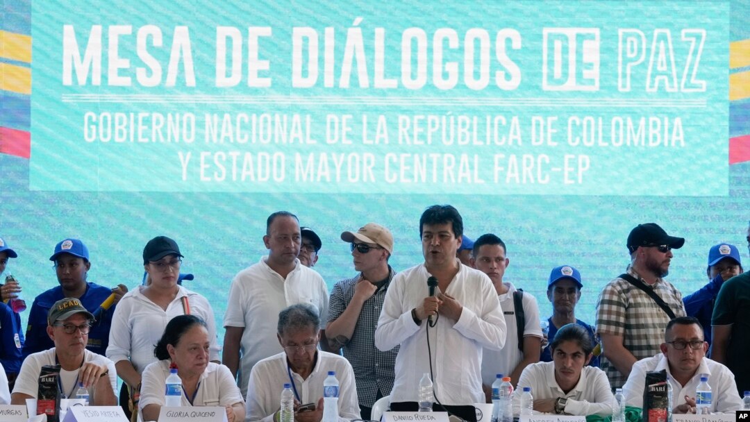 La mesa fue instalada en Tibú, un municipio de la convulsa región del Catatumbo que ha vivido por décadas el conflicto armado en Colombia.