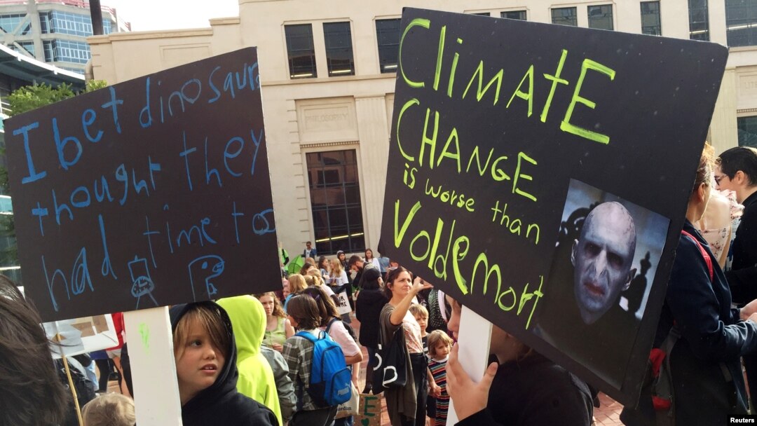Protesters demanding action on climate change gather at Te Ngakau Civic Square in Wellington, New Zealand, March 15, 2019. 